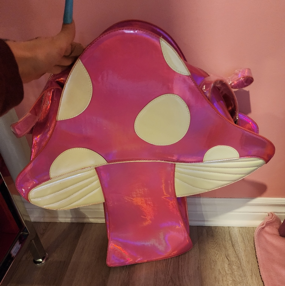 Dolls kill mushroom bag